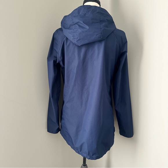 New Balance Women’s Hooded Rain Coat Jacket - Picture 4 of 6